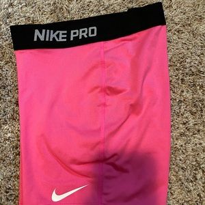 Girls XL Nike Pro compression shorts